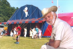 Eli Benneweis (1991).jpg