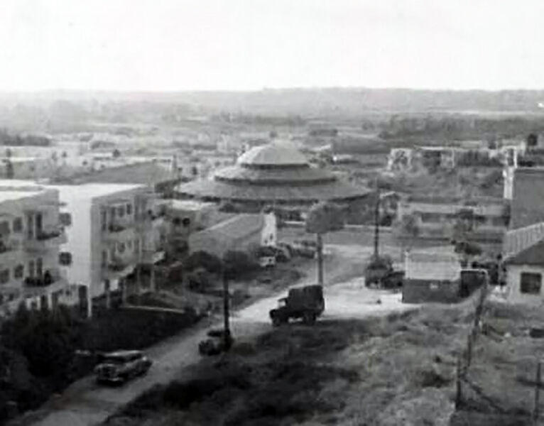 File:The Ziratron-Aerial view.jpg