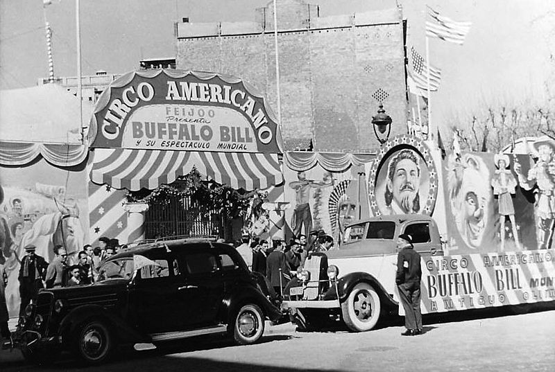 File:Circo Americano with Buffalo Bill 1951.jpg