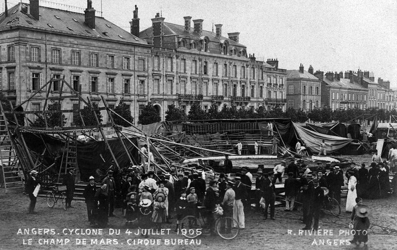 File:Bureau Cyclone.jpg