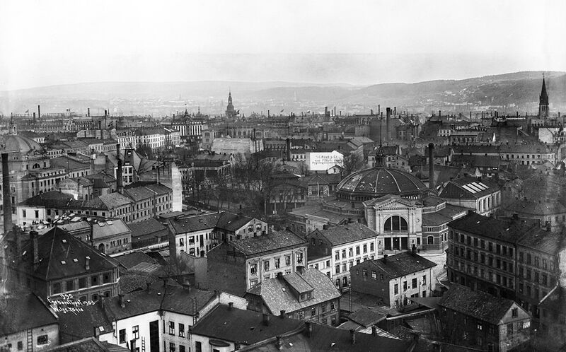 File:Cirkus and Tivoli in Oslo.jpg