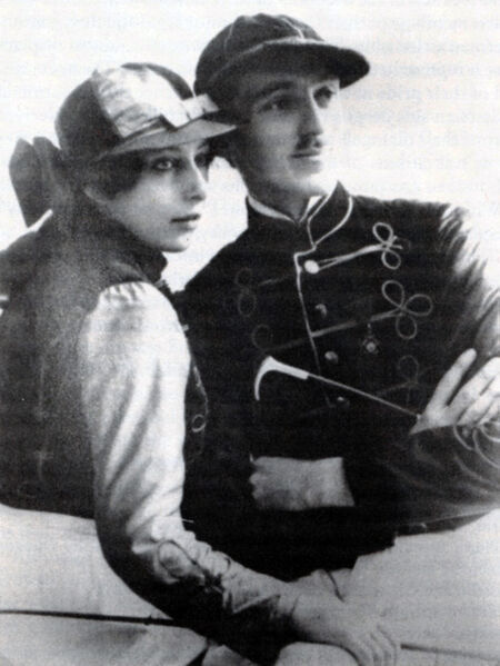 File:Jansly and Wilhelmina Blumenfeld.jpg