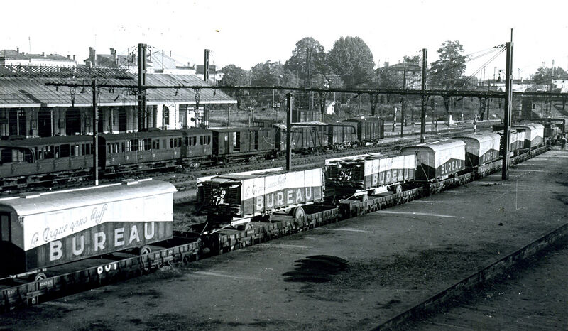 File:Bureau's train.jpg