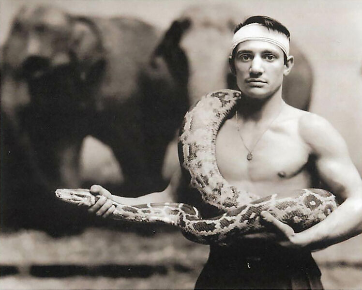 File:Emilien Bouglione by Avedon.jpg